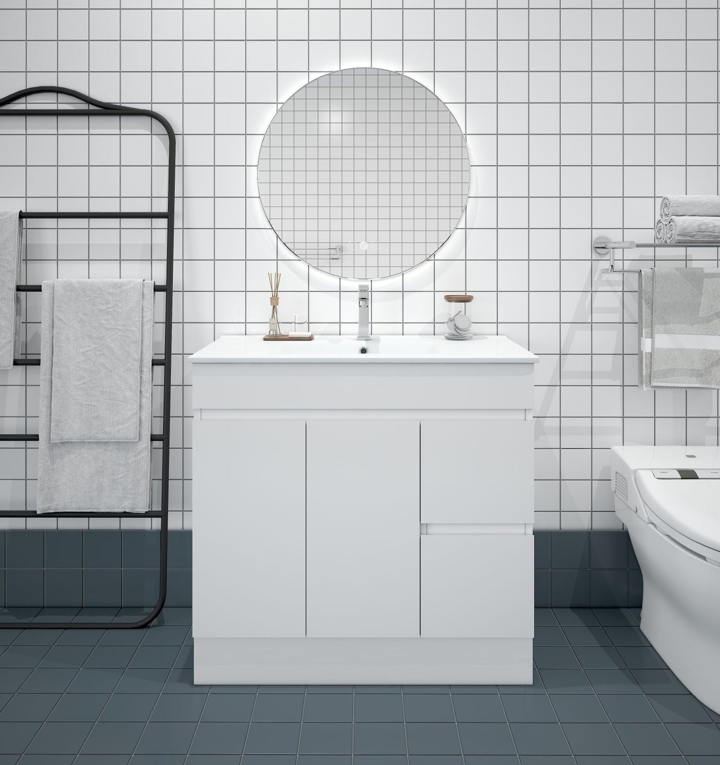 BIANCA PVC FREESTANDING
