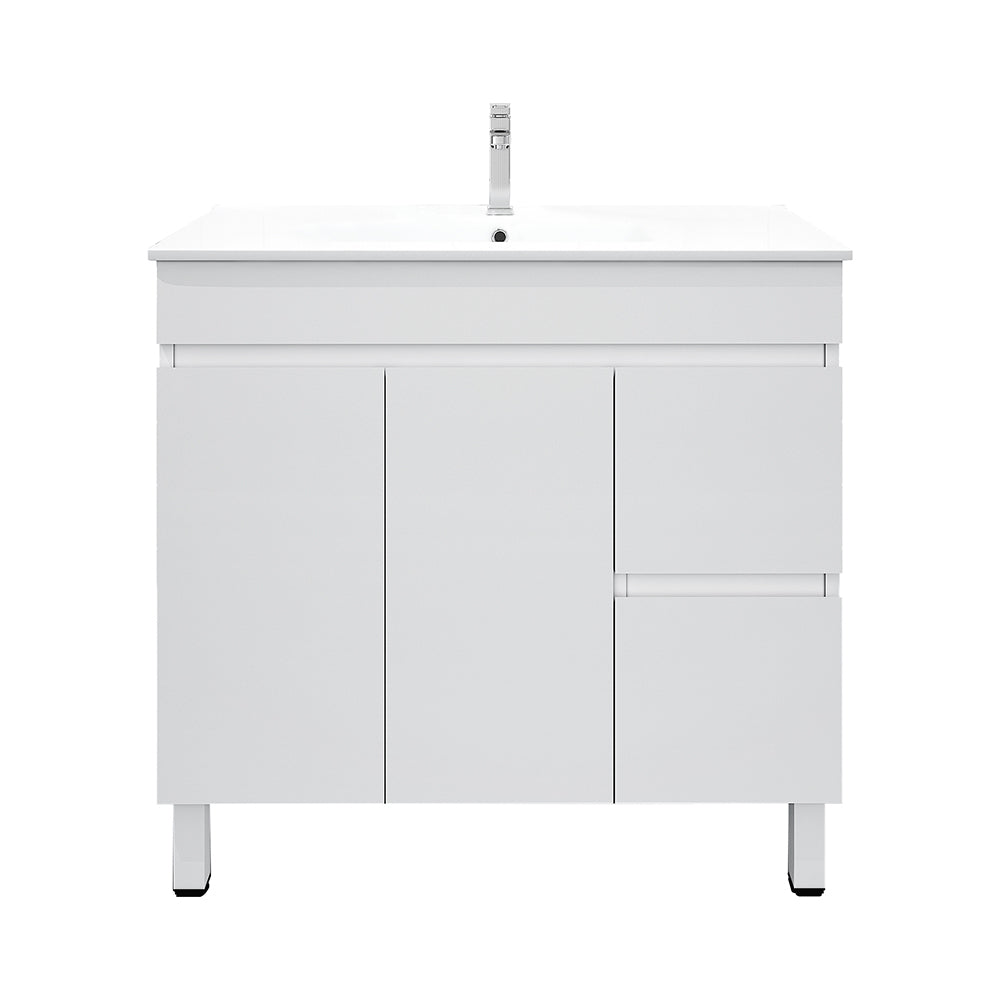 BIANCA PVC FREESTANDING
